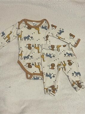 Cream Safari Print Baby One-Piece Bodysuit and Pants Set - 0-3M